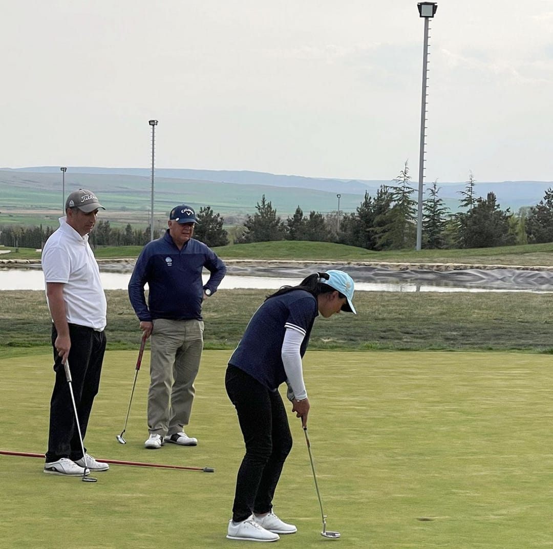 Посольство Туркменистана в Грузии организовало международный турнир по гольфу