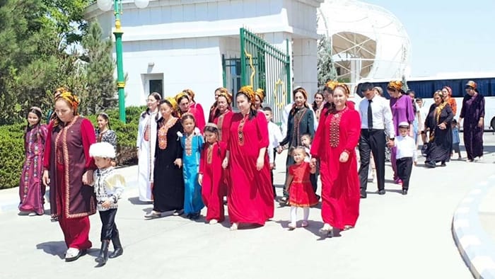 Дети, прооперированные на средства Благотворительного фонда Бердымухамедова, прошли реабилитацию в Авазе