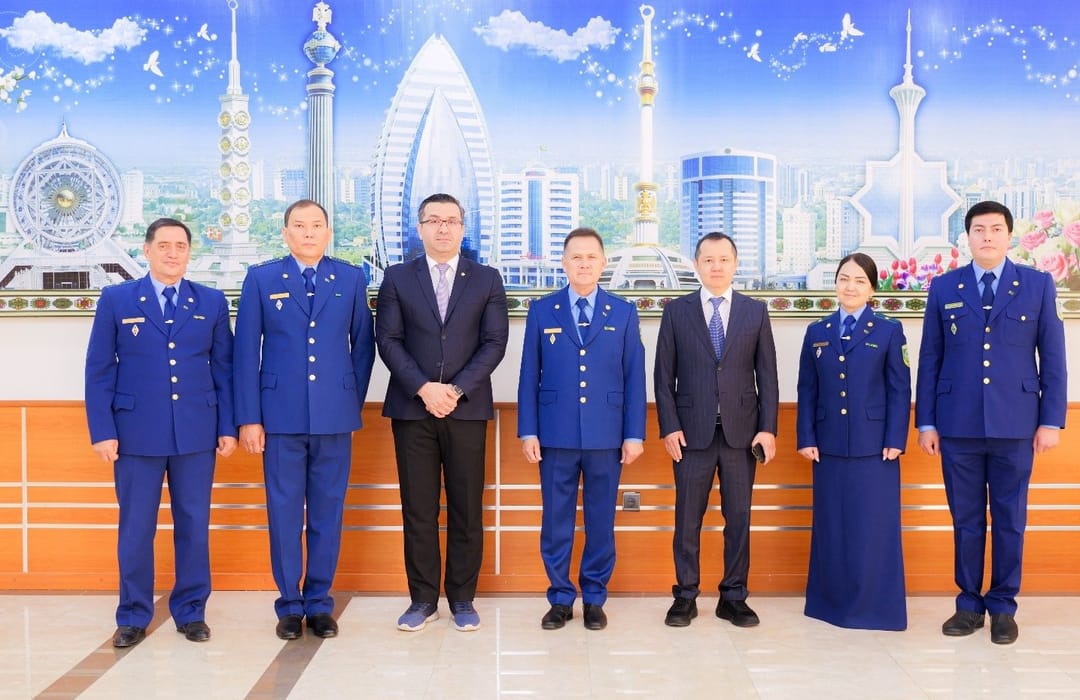 Туркменистан посетила миссия Всемирной таможенной организации