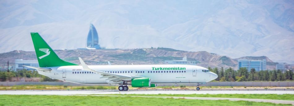 Türkmenistanda girizilen içerki uçuşlar üçin kepilnama düzgüni SMS arkaly hem habar berildi