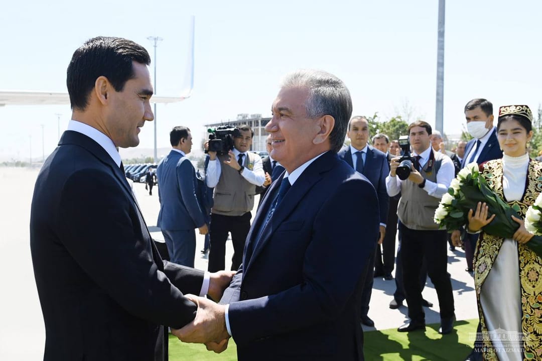 Сердар Бердымухамедов поздравил Шавката Мирзиёева с 65-летием