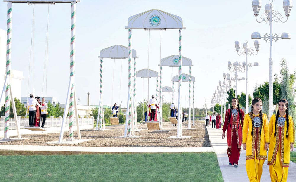 Жителей Туркменистана ждут четырехдневные выходные в июне