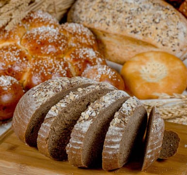 «Okgun» konditer önümleriniň 40-dan gowrak görnüşini öndürýär