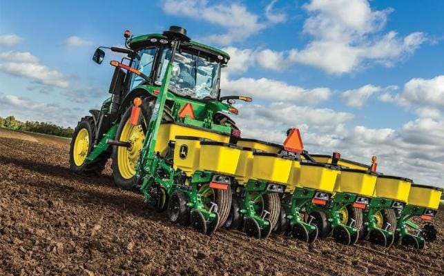 Lebap welaýatynda 1400 gektar meýdana ýazlyk ýeralma ekildi