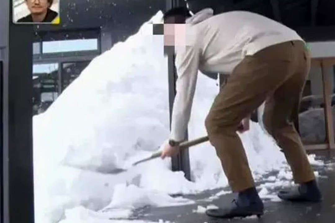 Çinli turistler, ücretsiz kar temizlemek için Japonya'ya gidiyor