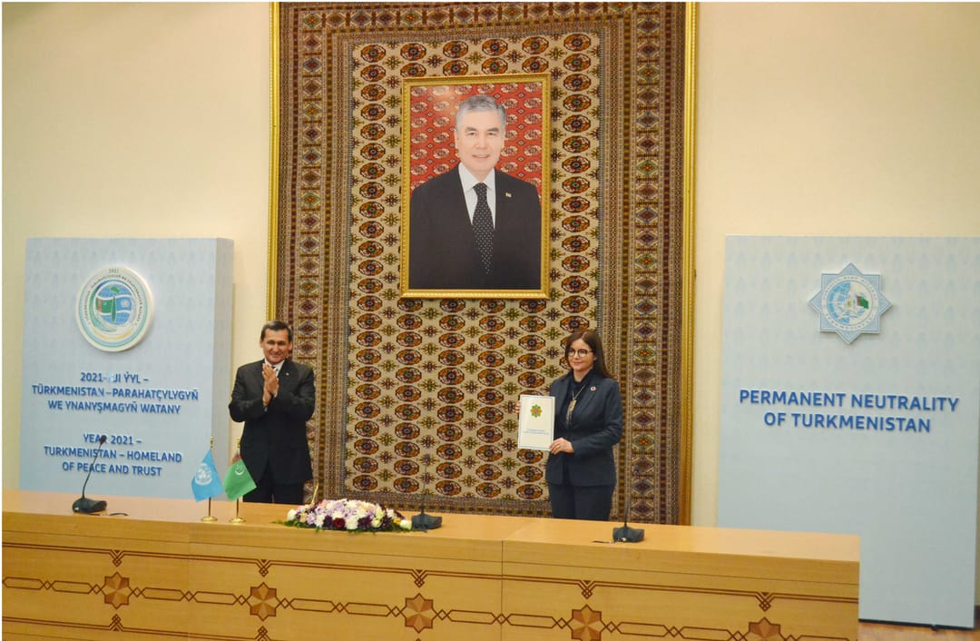 Официальному представителю ООН вручена вербальная нота о безвизовом въезде в Туркменистан