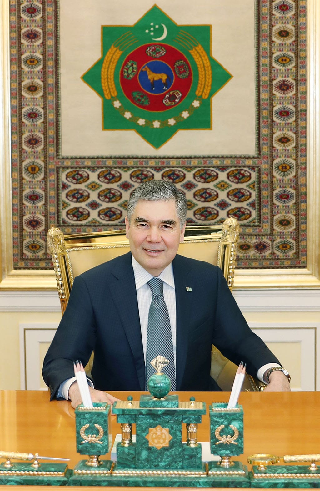 Глава Туркменистана провёл совещание по развитию национальной экономики