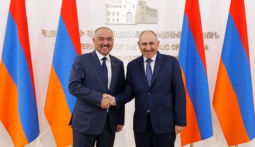 Ermenistan we Gyrgyzystan parlamentara gatnaşyklary ösdürmegi ylalaşdylar
