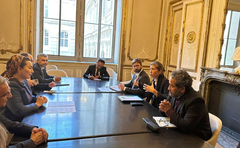 Luwrda Türkmenistanyň taryhy gymmatlyklarynyň sergisini guramak ara alnyp maslahatlaşyldy