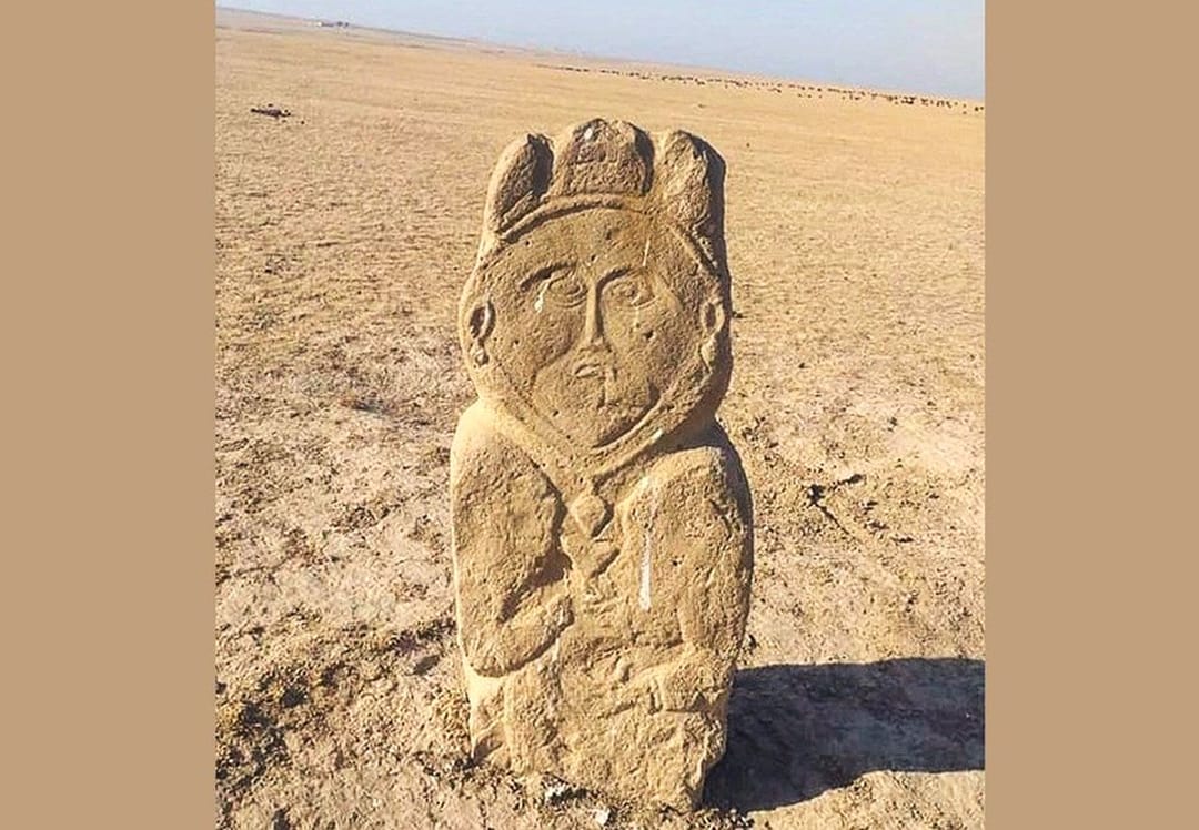 Каменная статуя, возрастом 1300 лет, была найдена в Казахстане