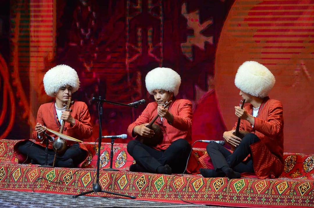 Balkanabat şäherinde «Çalsana, bagşy!» bäsleşiginiň welaýat derejesindäki jemleýji tapgyry geçirildi