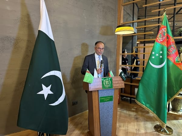 Глава Туркменистана обсудил с федеральным министром Пакистана проекты ТАПИ и ТАП