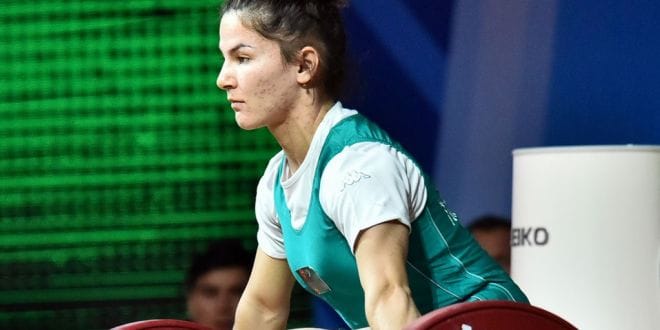 Dünýäniň wise-çempiony Ýulduz Jumabaýewa Türkmenistanyň çempionatynda kynlyk bilen altyn medal gazandy