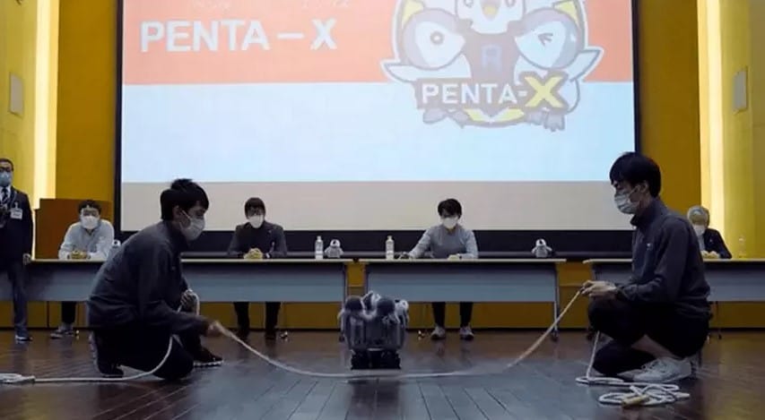 Японский робот-пингвин попал в книгу рекордов Гиннеса 