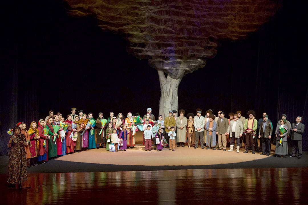 Театр Ашхабада представил премьеру спектакля «Сабыр Атаева» о судьбе легендарной актрисы 