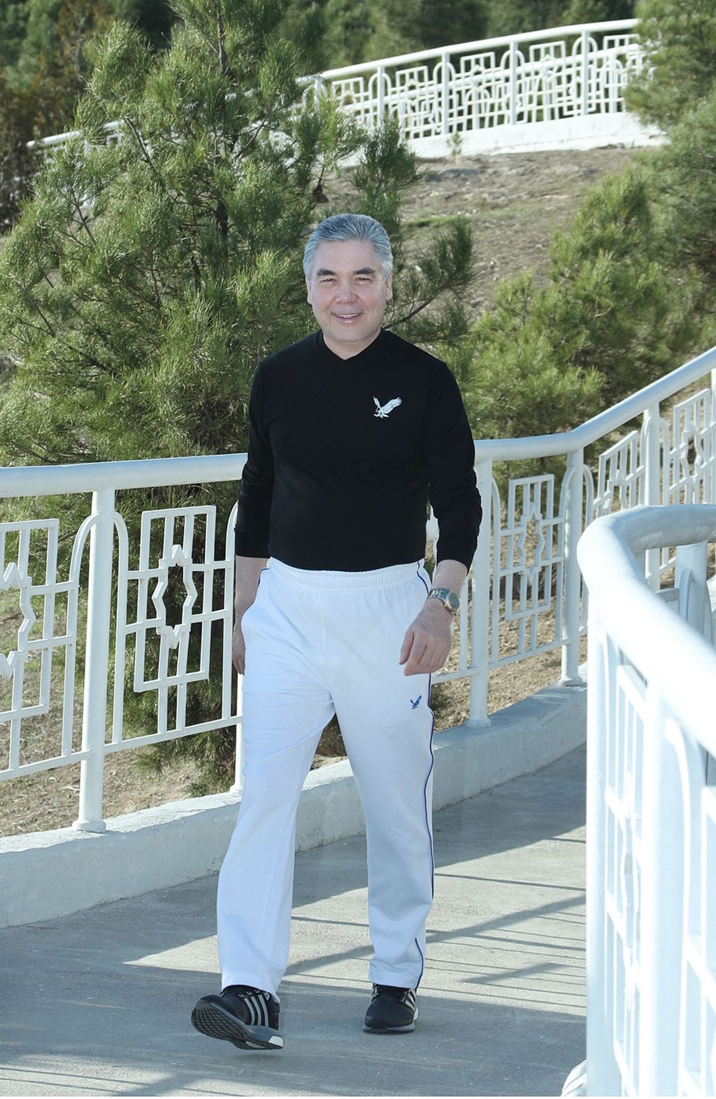 Глава Туркменистана совершил восхождение по Тропе здоровья