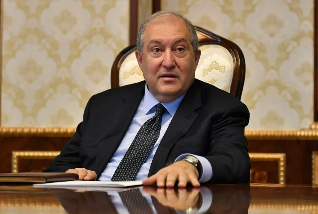 Президент Армении уходит в отставку