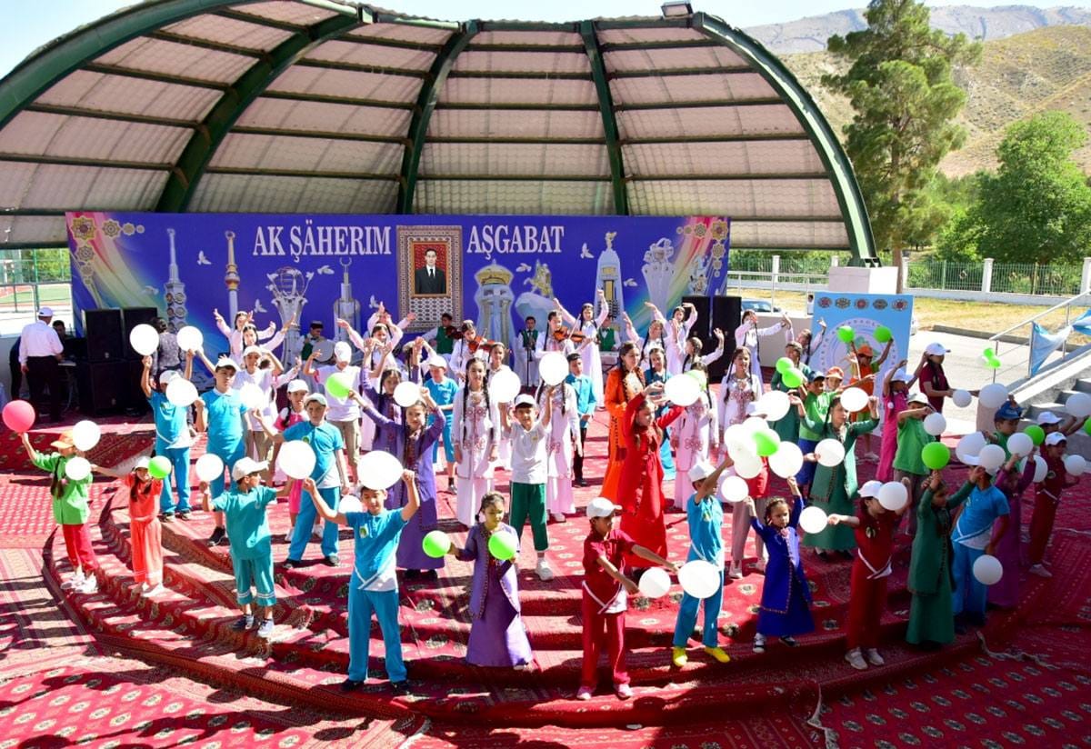 В Туркменистане торжественно закроется сезон летнего отдыха в детских оздоровительных центрах