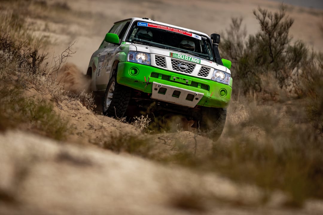 Toylyev became the second at the eighth stage of the “Silk Road” in the standings of SUVs