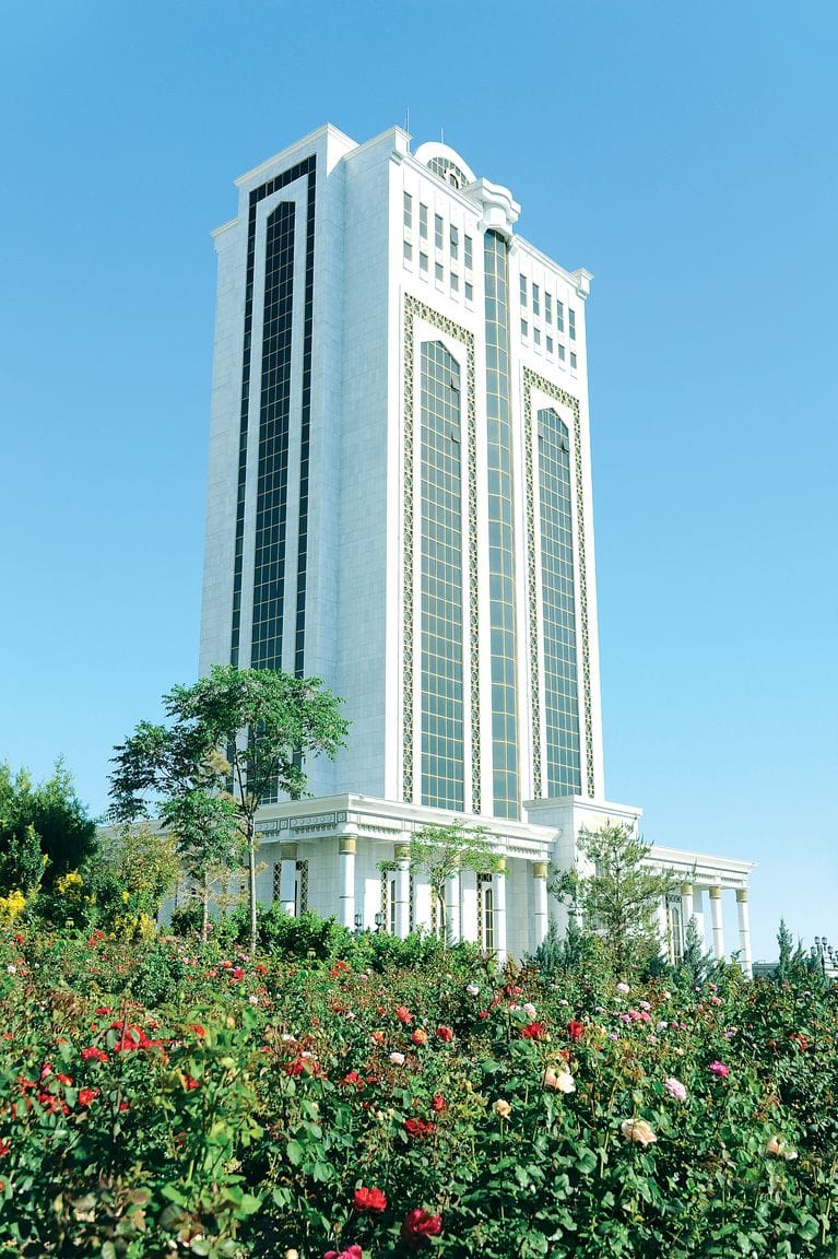 Президент Туркменистана утвердил новую структуру аппарата Министерства культуры