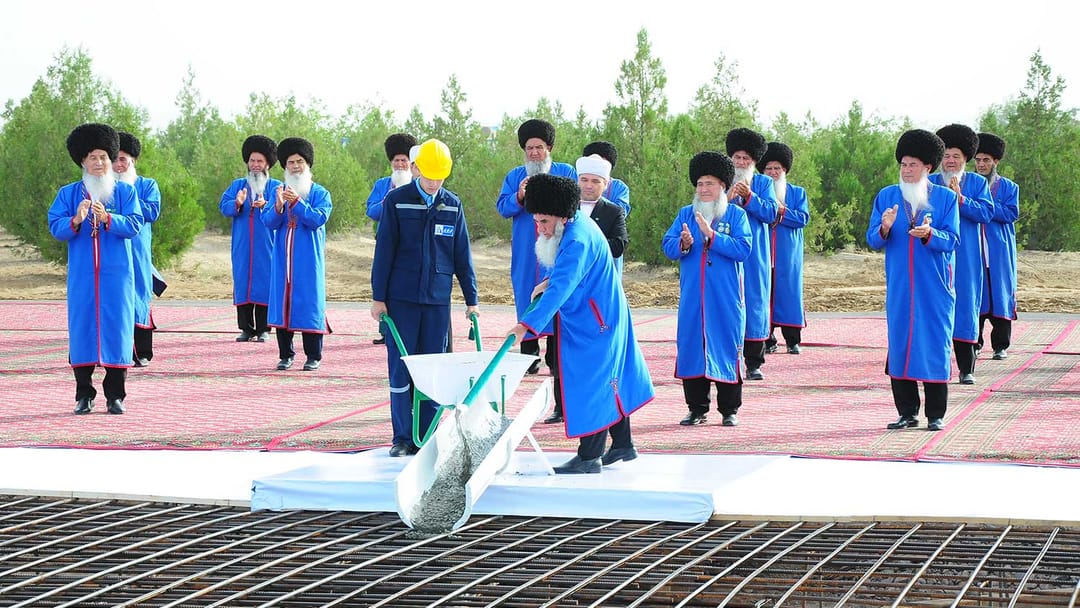 В Анау начали строить новую мечеть