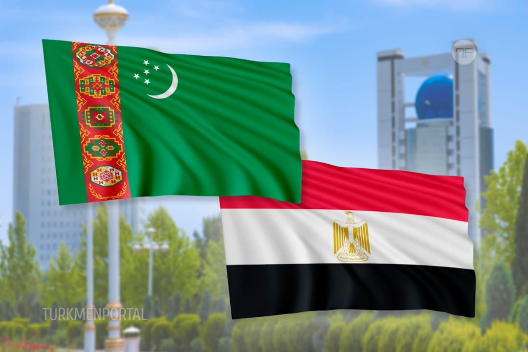 Сердар Бердымухамедов поздравил Президента Египта с Днём революции