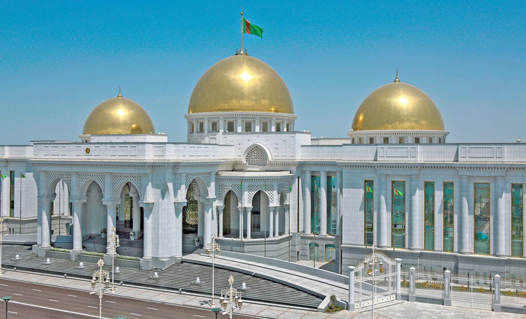 Сердар Бердымухамедов поздравил народ Греции с Днем независимости