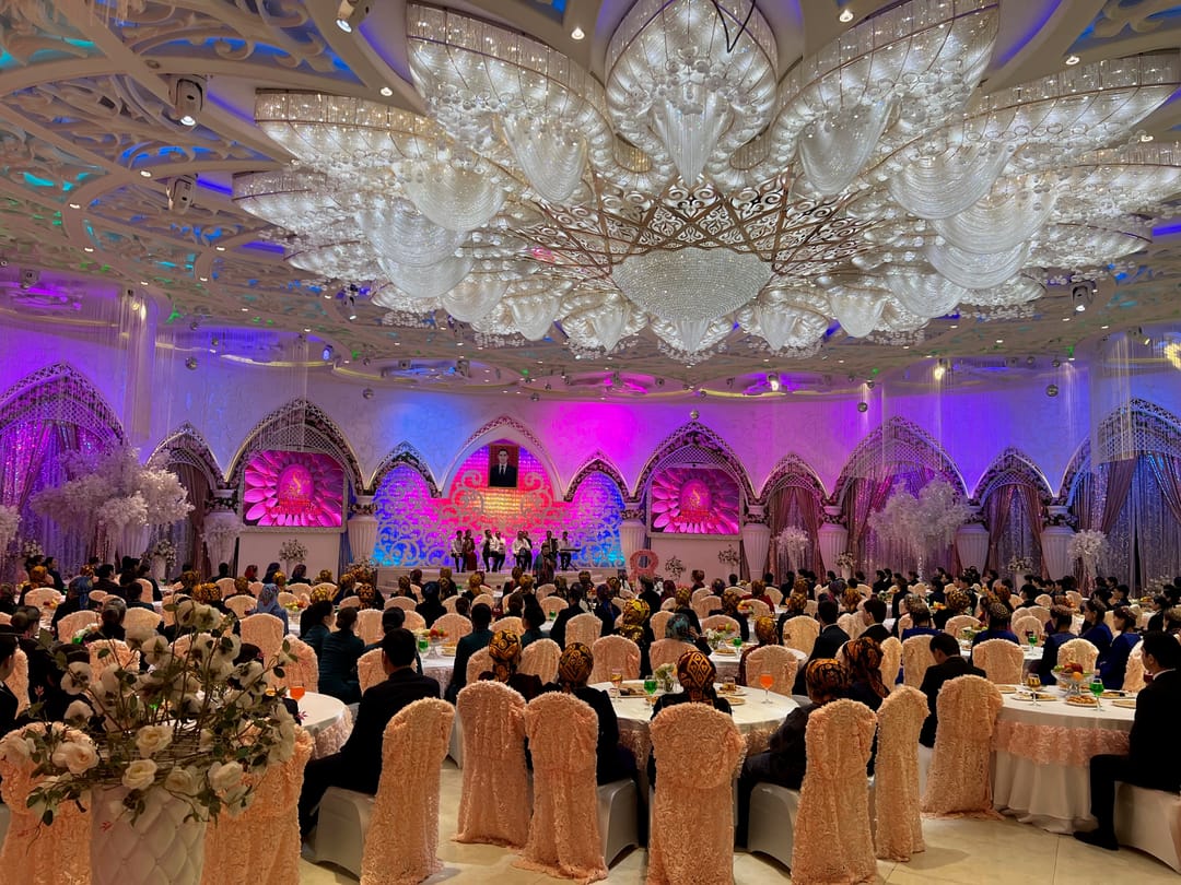 В Ашхабаде прошел праздничный концерт, посвященный Международному женскому дню