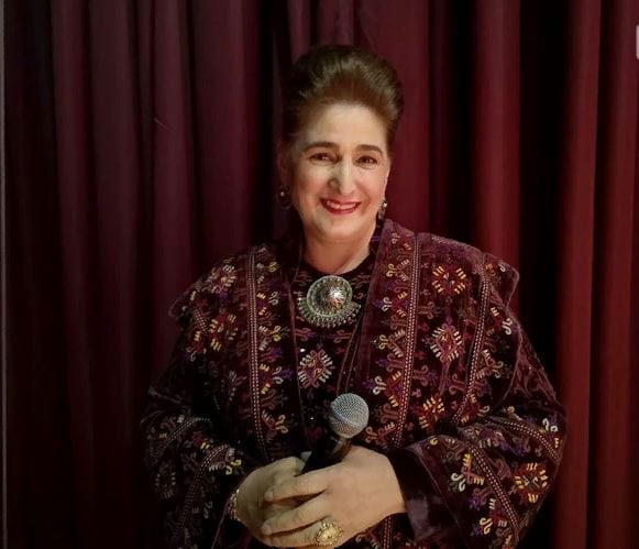 Народная артистка Туркменистана Джемал Сапарова награждена орденом “Алтын асыр”  II степени