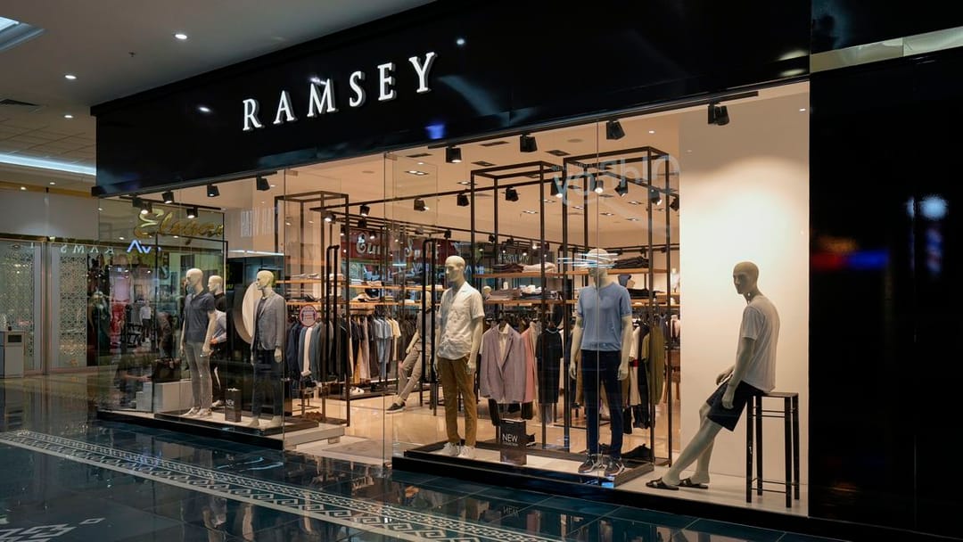 Магазин Ramsey снизил цены до 60% на брендовую одежду для мужчин