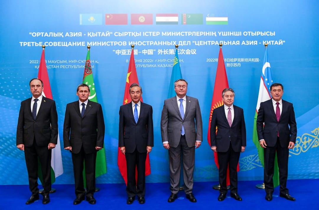 Мередов озвучил позиции Туркменистана по сотрудничеству со странами ЦА и Китаем в газовой и транспортной сферах