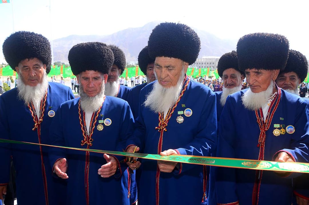 В городе Туркменабат сдан в эксплуатацию новый жилой дом для семей работников юстиции