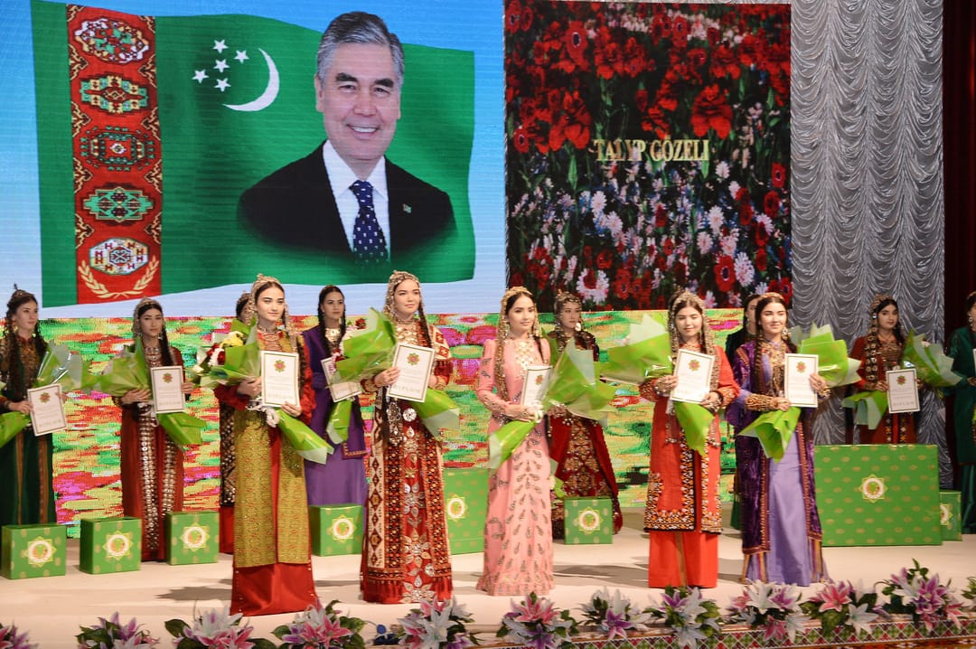 В Ашхабаде состоялся межвузовский конкурс красоты «Талып гозели-2020»