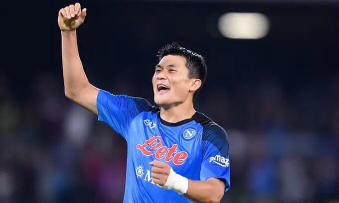 Koreýa Respublikasynda Son Hyn Miniň ornuny başga futbolçy eýeledi