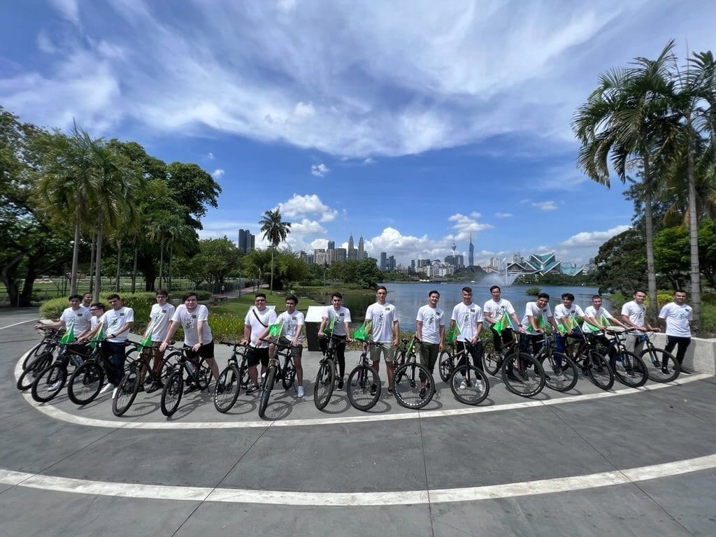 Посольство Туркменистана в Малайзии организовало массовый велопробег в Куала-Лумпуре
