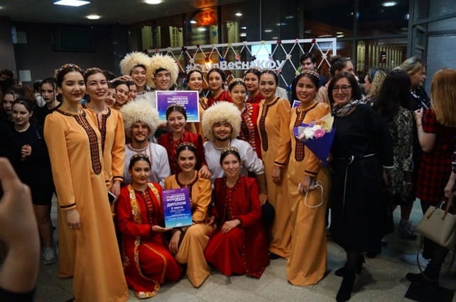 The performance of the Turkmen dance group became the decoration of the festival “KFU Student Spring – 2022”
