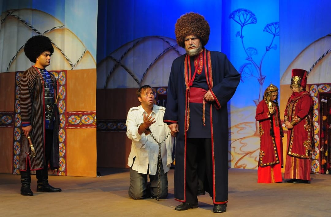 Театры Ашхабада приглашают жителей и гостей столицы на спектакли