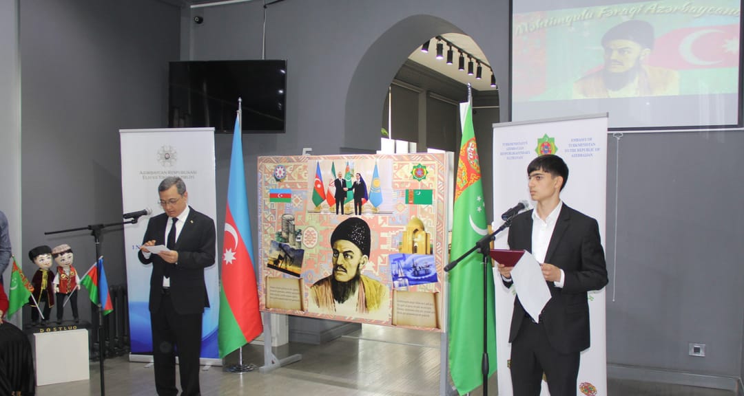 Baku şäherinde Magtymguly Pyragynyň doglan gününiň 300 ýyllygy mynasybetli çäre geçirildi