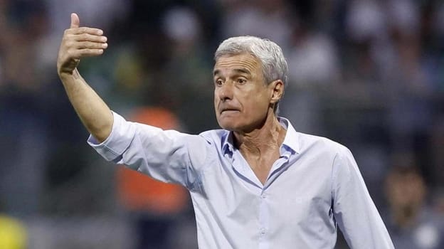 Luis Castro will lead Al-Nasr