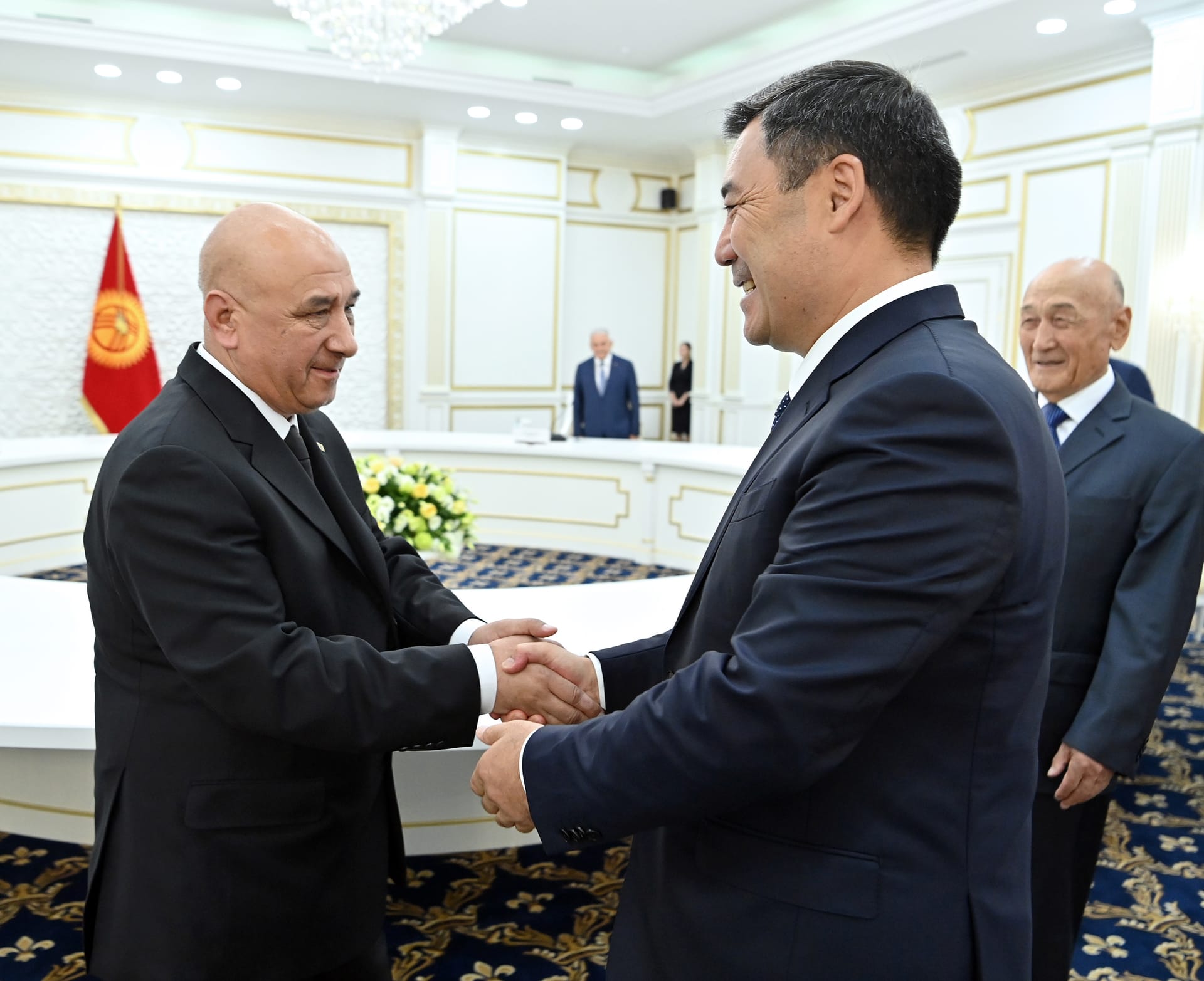 Rejep Bazarow Gyrgyzystanyň Prezidenti bilen duşuşdy