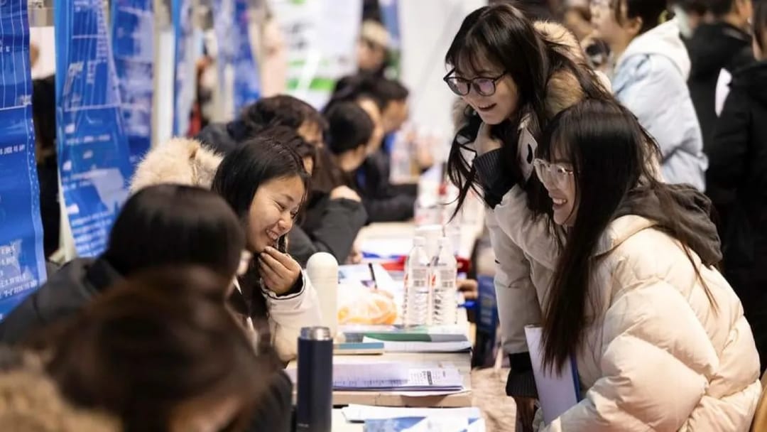 Китай планирует создать 12 миллионов новых рабочих мест в 2025 году