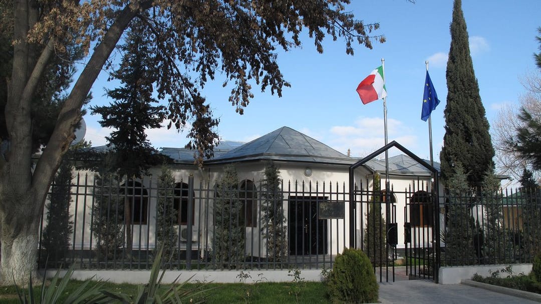 Посольство Италии безвозмездно продлит визы туркменским туристам