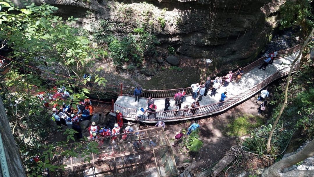Suspension bridge collapsed in Mexico