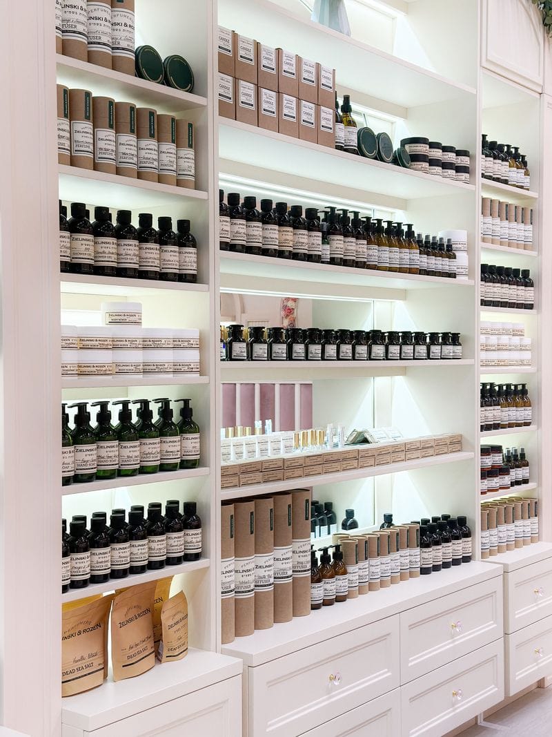 Eurocosmetics.tm is the official representative of the Israeli cosmetic brand Zielinski & Rozen in Turkmenistan