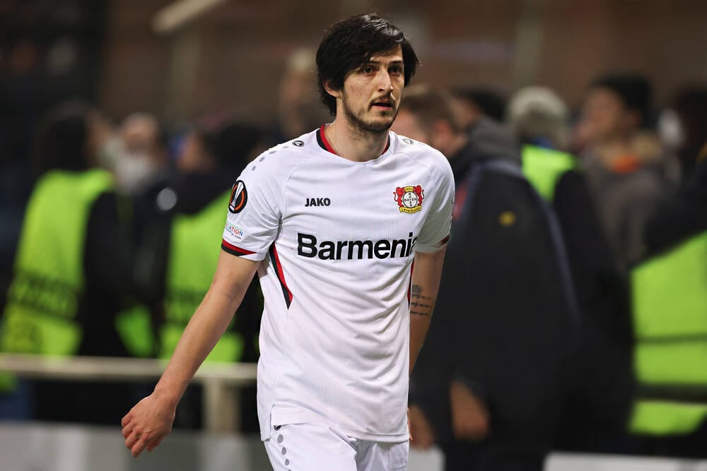 Azmun «Baýer» bilen Ýewroligadaky ilkinji duşuşygyna gatnaşdy, «Barselona» öz meýdanynda ýene ýeňip bilmedi we başga netijeler