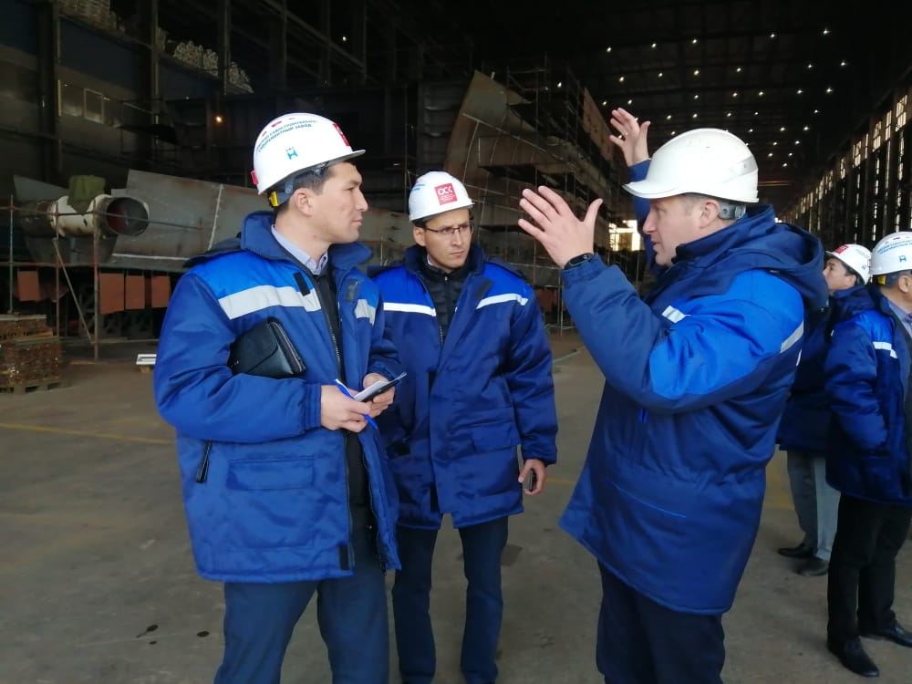 Делегация Туркменистана посетила Невский судостроительно-судоремонтный завод в Шлиссельбурге