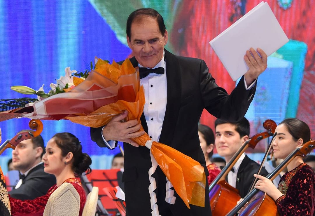 Юбилейный вечер состоялся в Ашхабаде в честь 70-летия Атагельды Гарягдыева