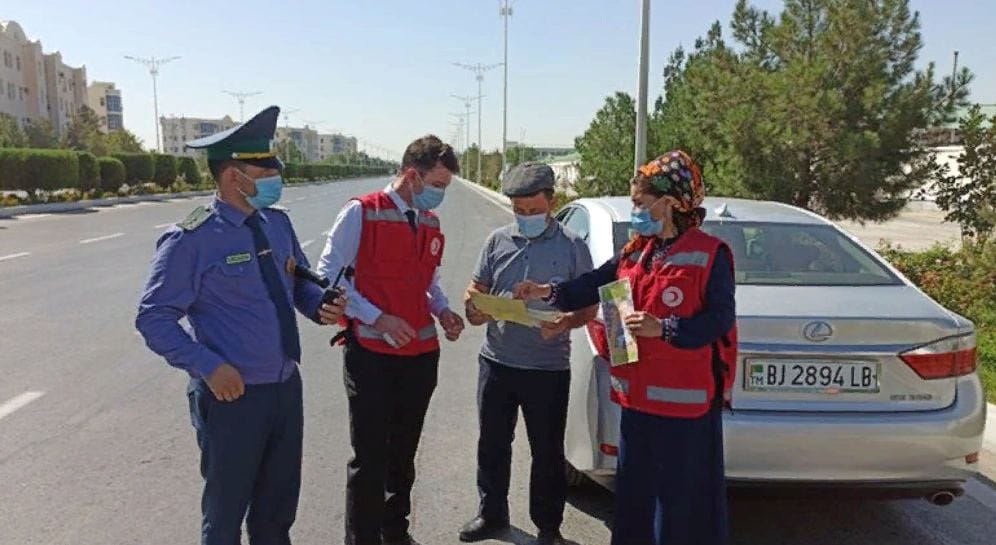 В Лебапском велаяте проводят рейды по дорожной безопасности
