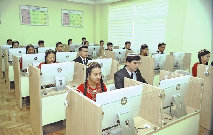 В мае в двух вузах Туркменистана пройдут международные интернет-олимпиады