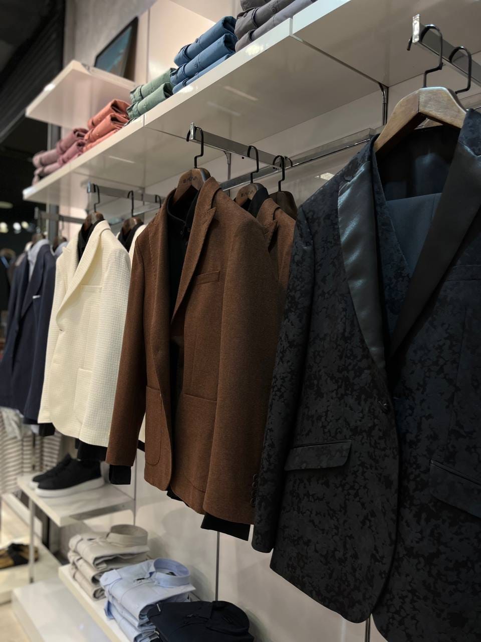 Avva представляет новую коллекцию мужской одежды «Осень – зима»